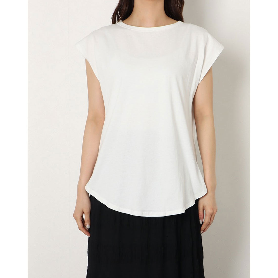 ジュノア JUNOAH バックボタンチュニックカットソー (ブラック) ブラック