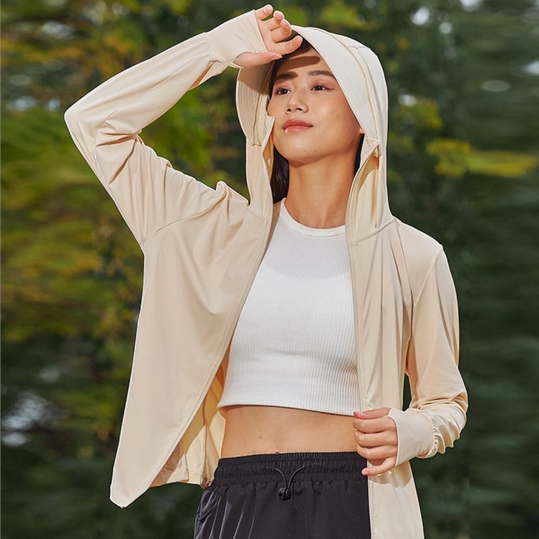 メゾンドラティール maison de LATIR 手から首元までしっかりまもってくれる指穴つきUVカットパーカー