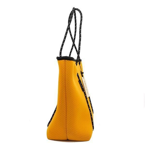 シェリル マリー CHERYL MARIE A4 ネオプレーン ショルダーバッグ ファスナー式