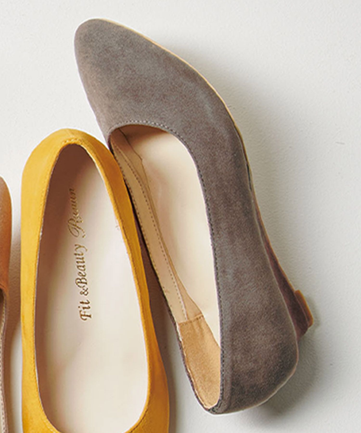 ラナン RANAN 幅広ゆったりアーモンドトゥウェッジパンプス