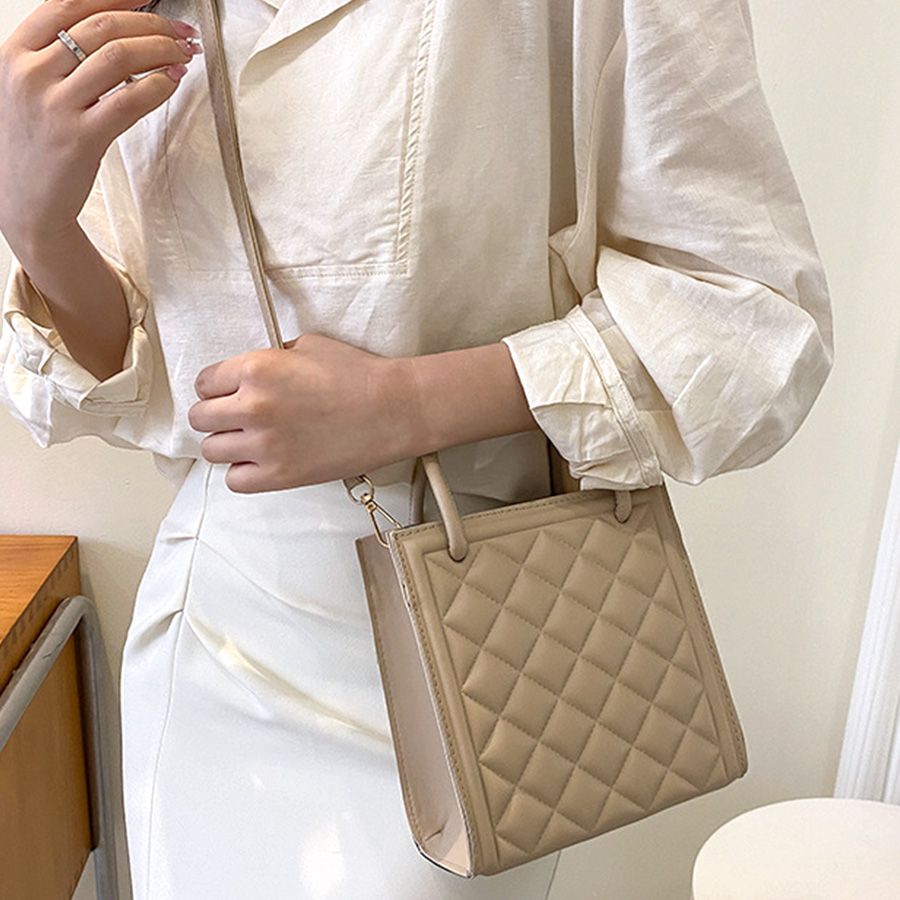 リフ Riff 洗練されたキルティングステッチ ミニ 2WAY ハンドバッグ 鞄 かばん PUレザー レザー風 レザー調 無地