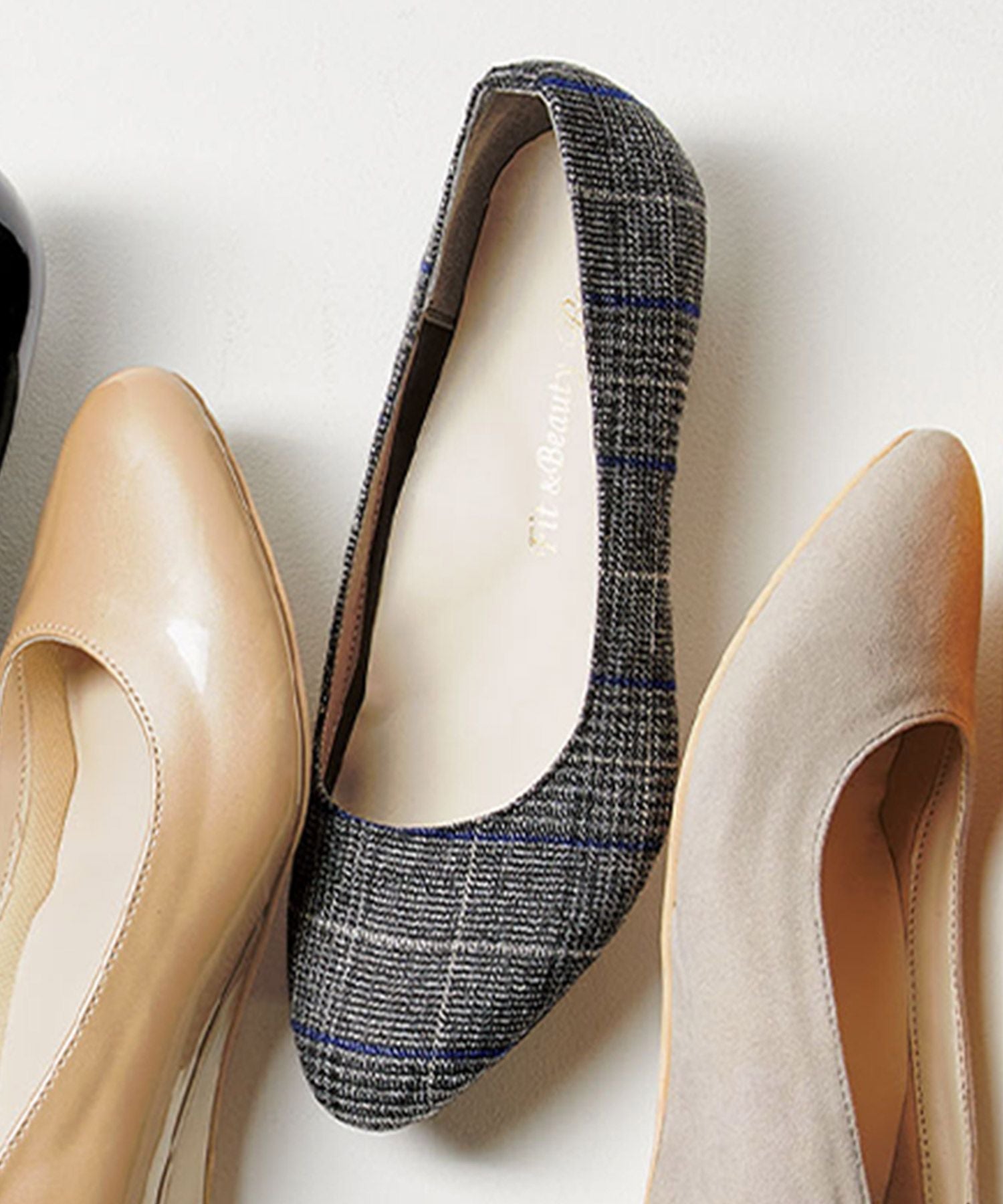 ラナン RANAN 幅広ゆったりアーモンドトゥウェッジパンプス