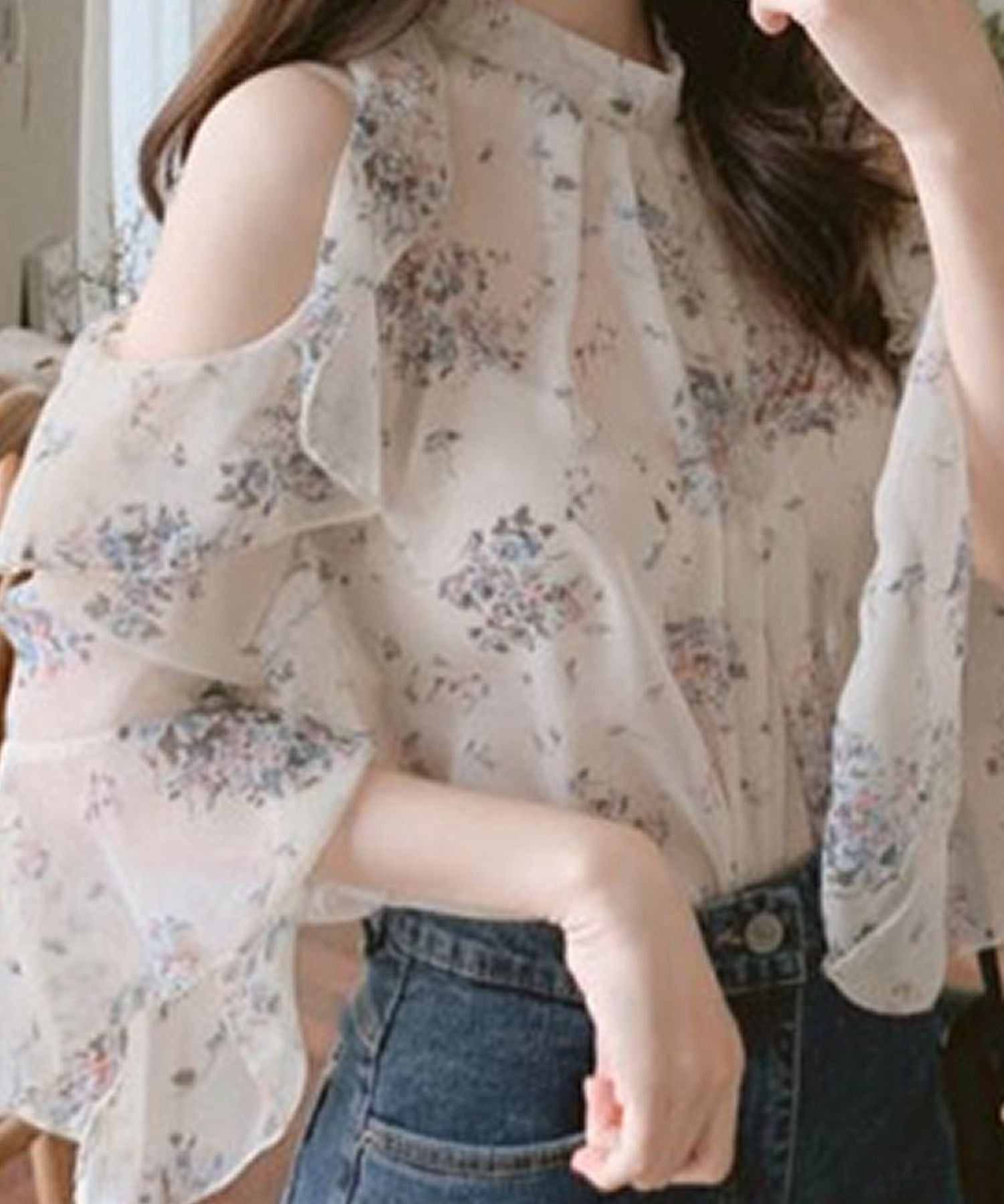 グランディール Grandeir オープンショルダー小花柄シフォンブラウス