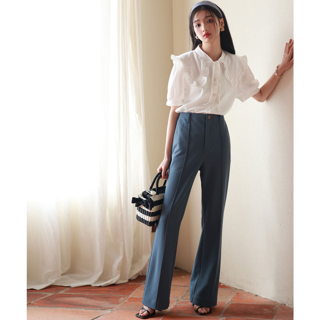 セゾンドパピヨン SAISON DE PAPILLON ストレッチフレアパンツ (ブルー) ブルー