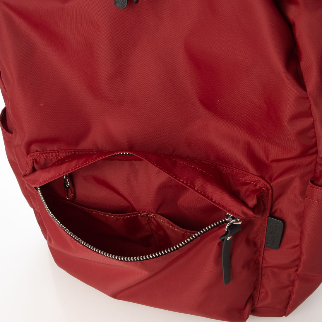 イザック Y'SACCS ナイロン A4リュック Mサイズ