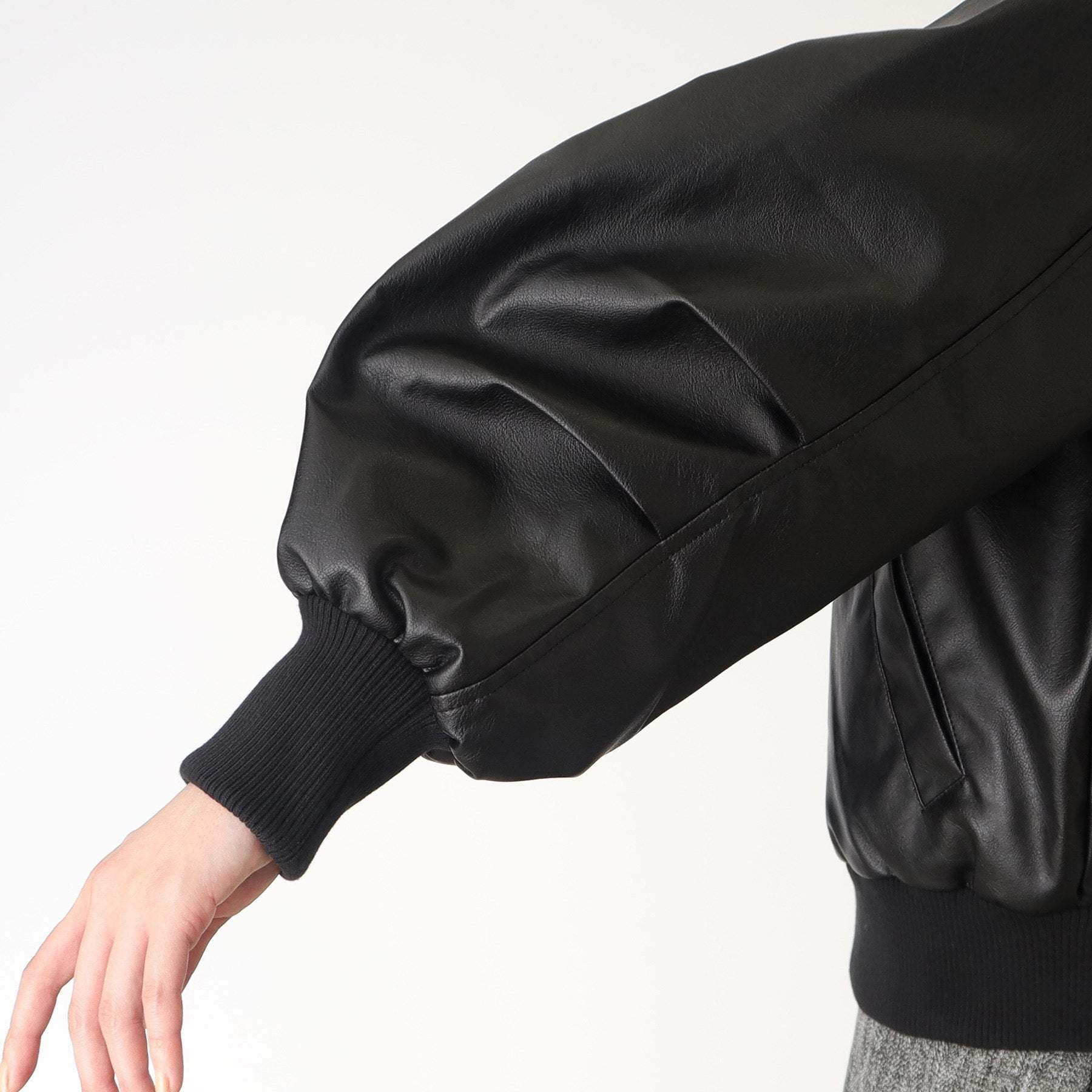 ザ ショップ ティーケー (ウィメン) THE SHOP TK(Women) 袖タックノーカラーフェイクレザーブルゾン (ブラック(019)) ブラック(019)