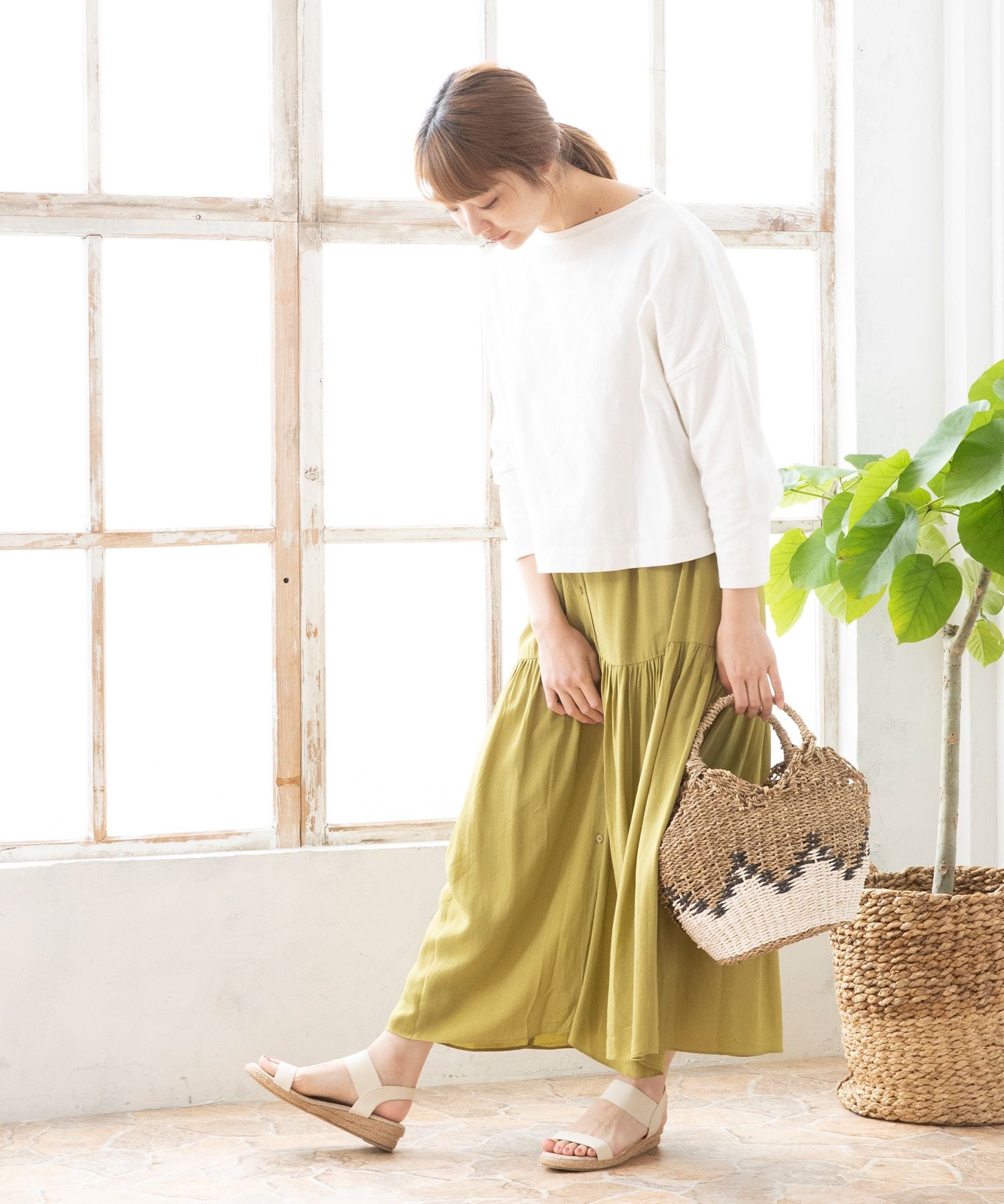 メヌエ Menue ローヒールウェッジゴムサンダル