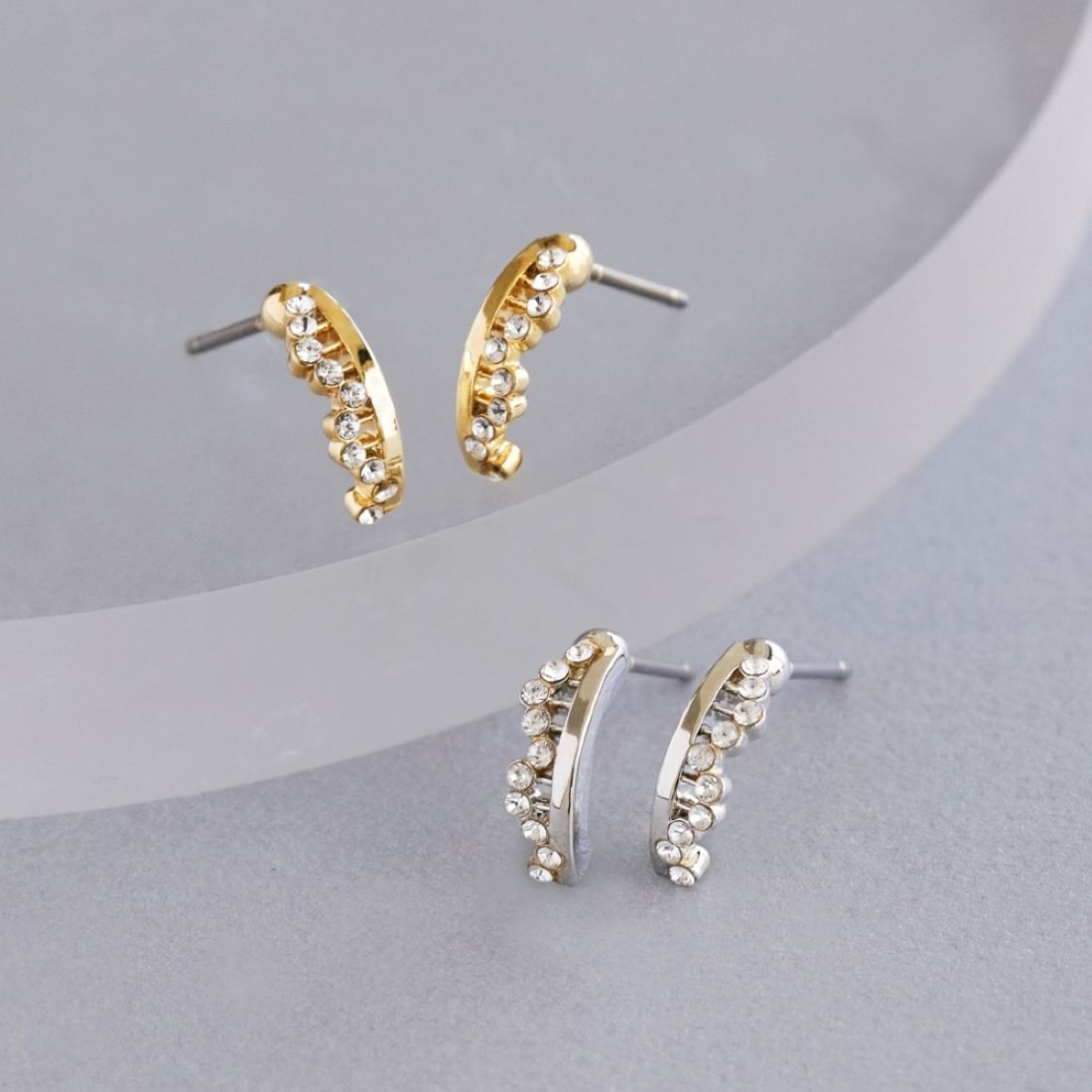 フィービィー Phoebe 【金属アレルギー対応】ミルキーウェイピアス