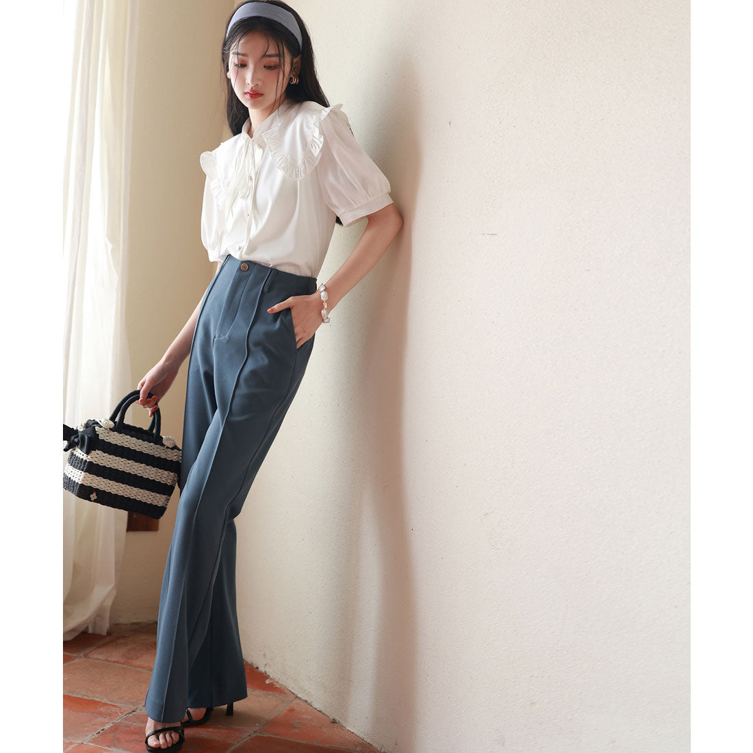 セゾンドパピヨン SAISON DE PAPILLON ストレッチフレアパンツ (ブルー) ブルー