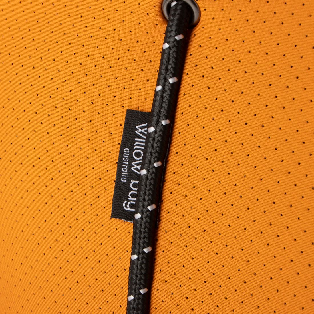 シェリル マリー CHERYL MARIE A4 ネオプレーン ショルダーバッグ ファスナー式