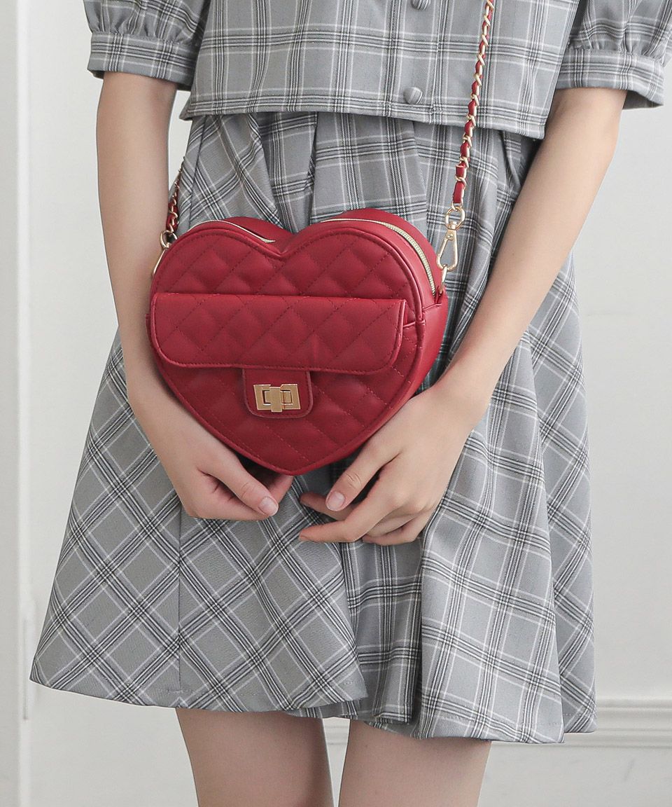 アルトローズ ALTROSE キルティング キルト ショルダーバッグ ハート ラブ