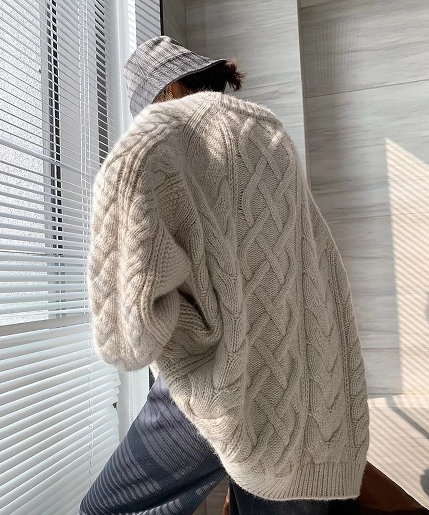 グランディール Grandeir 切替デザインケーブルニットトップス (パープル) パープル