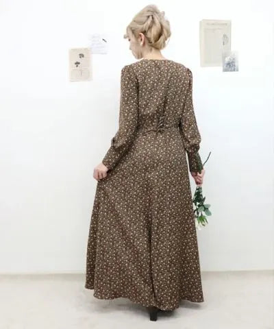 フェミニン小花柄×コルセット風ロングワンピース
