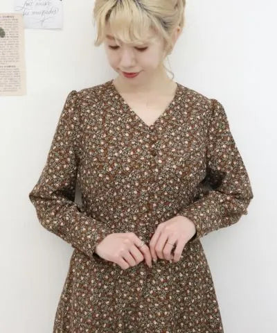 フェミニン小花柄×コルセット風ロングワンピース