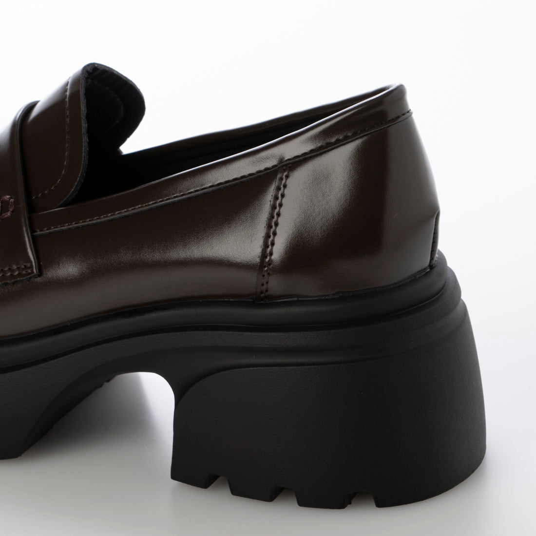 Shoes in Closet - Shukuro - Lightweight Thick Sole Tank Sole Heel Up Coin Loafer 774