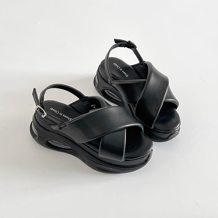 シューズインクローゼット Shoes in Closet -シュークロ- 厚底 ボリュームソール クロスベルト スポーツサンダル 2471 （ブラック） ブラック