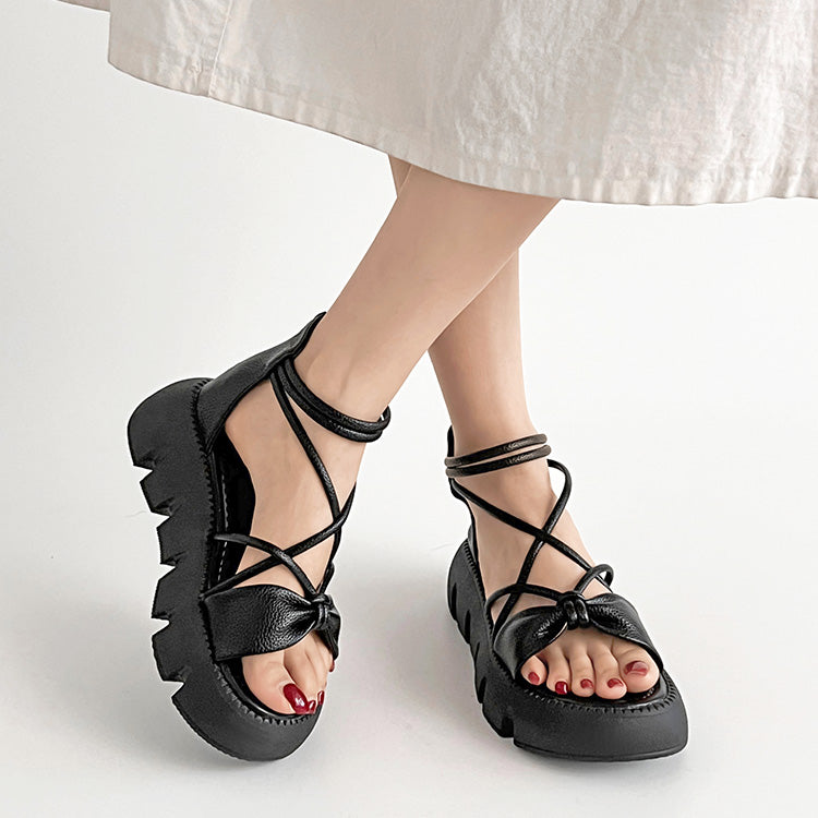 シューズインクローゼット Shoes in Closet -シュークロ- 厚底 コードストラップ バックファスナー リボン サンダル 993 （ブラック） ブラック