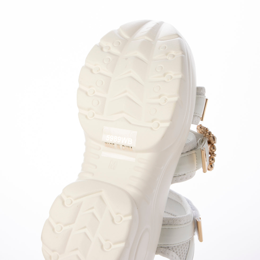 シューズインクローゼット Shoes in Closet -シュークロ- 超軽量厚底 スタイルアップソール  ビジューバックル スポーツサンダル 5989 （ホワイト） ホワイト