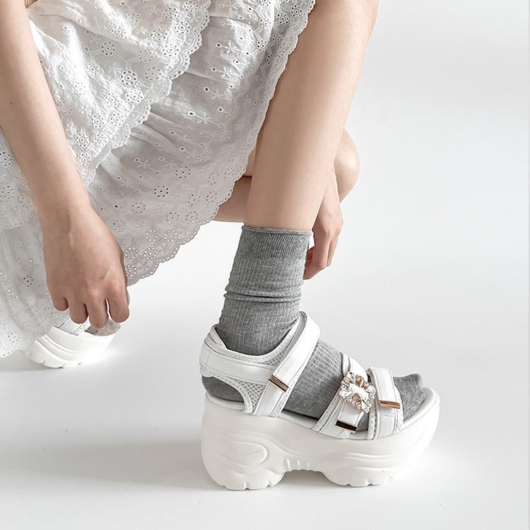 シューズインクローゼット Shoes in Closet -シュークロ- 超軽量厚底 スタイルアップソール  ビジューバックル スポーツサンダル 5989 （ホワイト） ホワイト