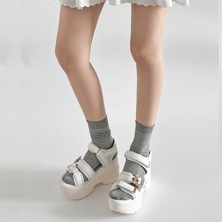 シューズインクローゼット Shoes in Closet -シュークロ- 超軽量厚底 スタイルアップソール  ビジューバックル スポーツサンダル 5989 （ホワイト） ホワイト