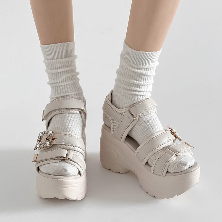 シューズインクローゼット Shoes in Closet -シュークロ- 超軽量厚底 スタイルアップソール  ビジューバックル スポーツサンダル 5989 （アイボリー） アイボリー