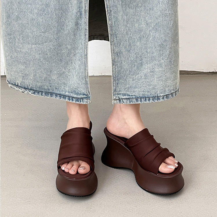 シューズインクローゼット Shoes in Closet -シュークロ- 軽量厚底 ボリューム 変型プラットフォーム ミュールタイプ サンダル 582 （ダークブラウン） ダークブラウン