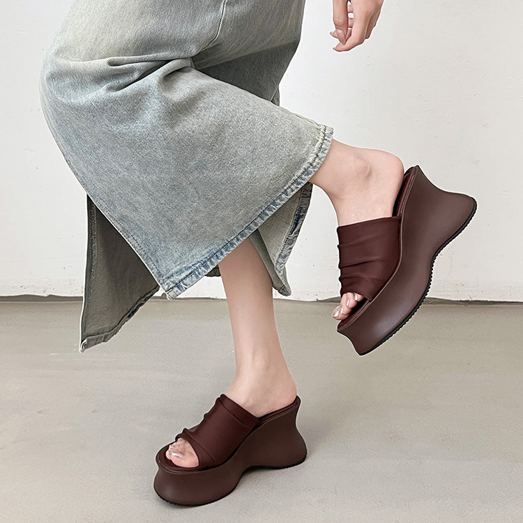 シューズインクローゼット Shoes in Closet -シュークロ- 軽量厚底 ボリューム 変型プラットフォーム ミュールタイプ サンダル 582 （ダークブラウン） ダークブラウン