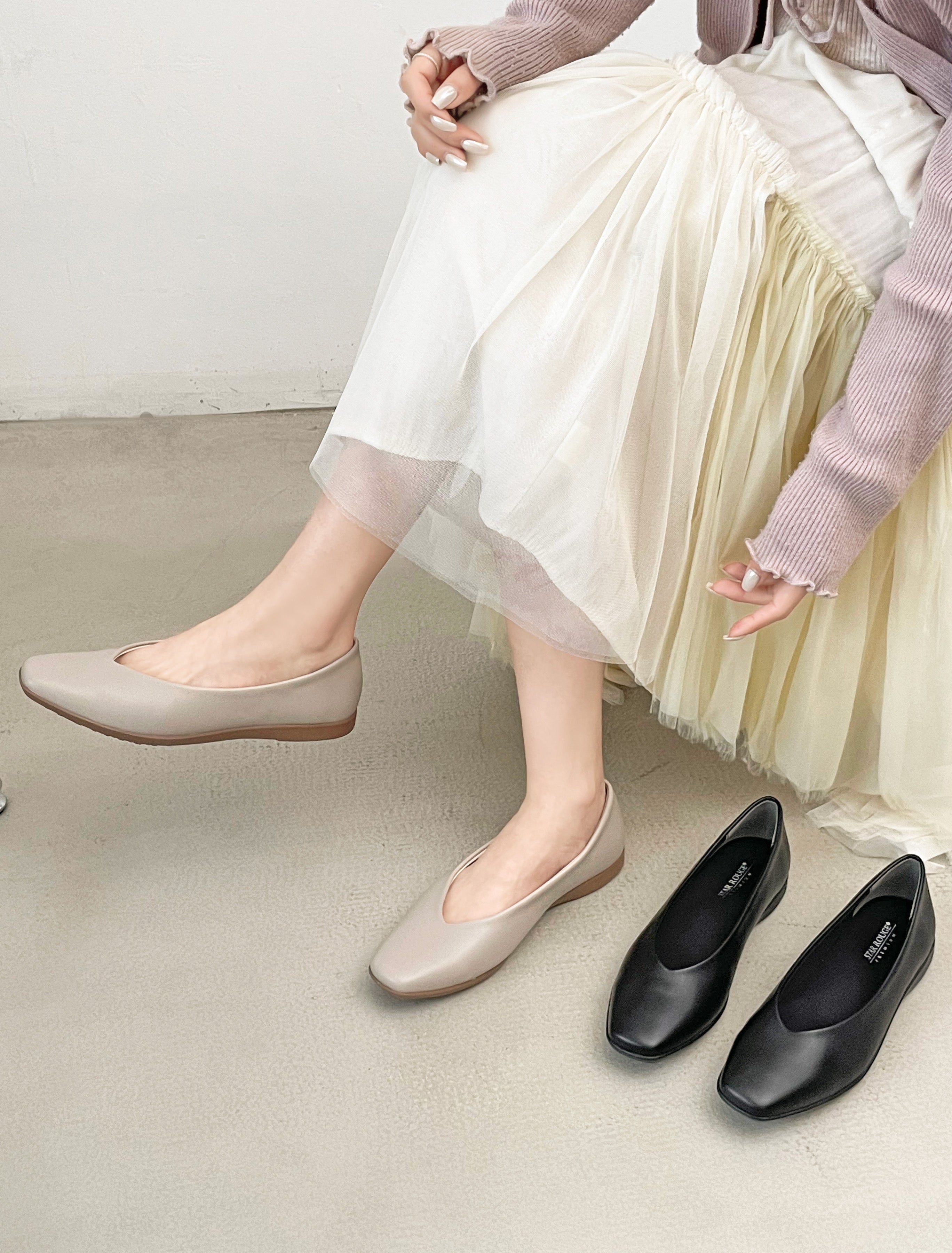 シューズインクローゼット Shoes in Closet -シュークロ- 超軽量 スクエア Vカット ベーシック フラットパンプス 3027 （グレージュ） グレージュ