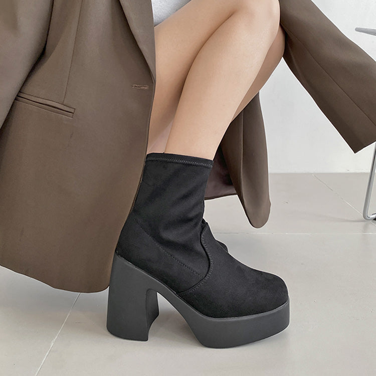 シューズインクローゼット  Shoes in Closet -シュークロ- 厚底 チャンキーヒール スタイリッシュ ショートブーツ 1847 （ブラック/スエード） ブラック/スエード