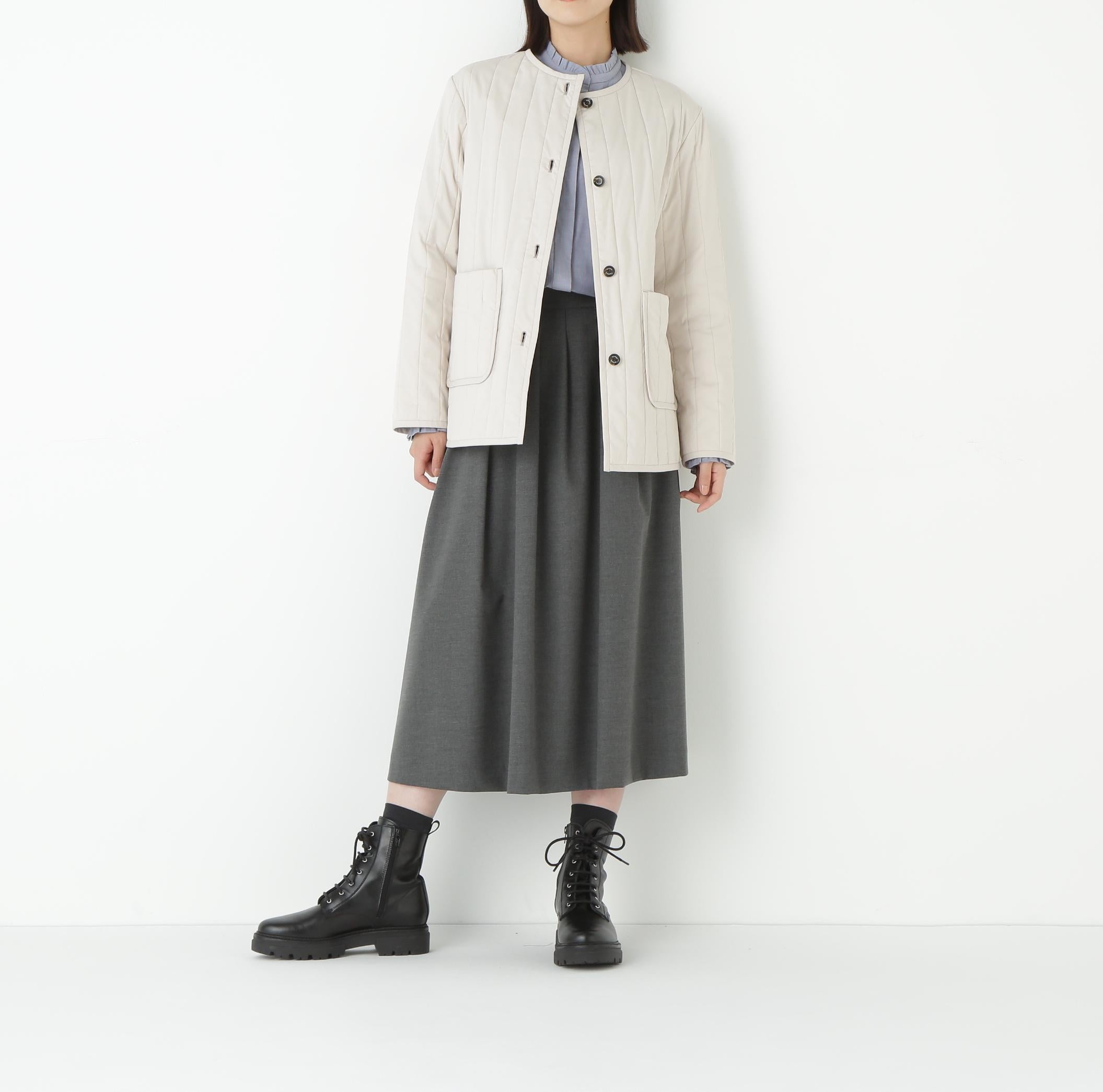 バーティカルキルティングノーカラージャケット ライトベージュ