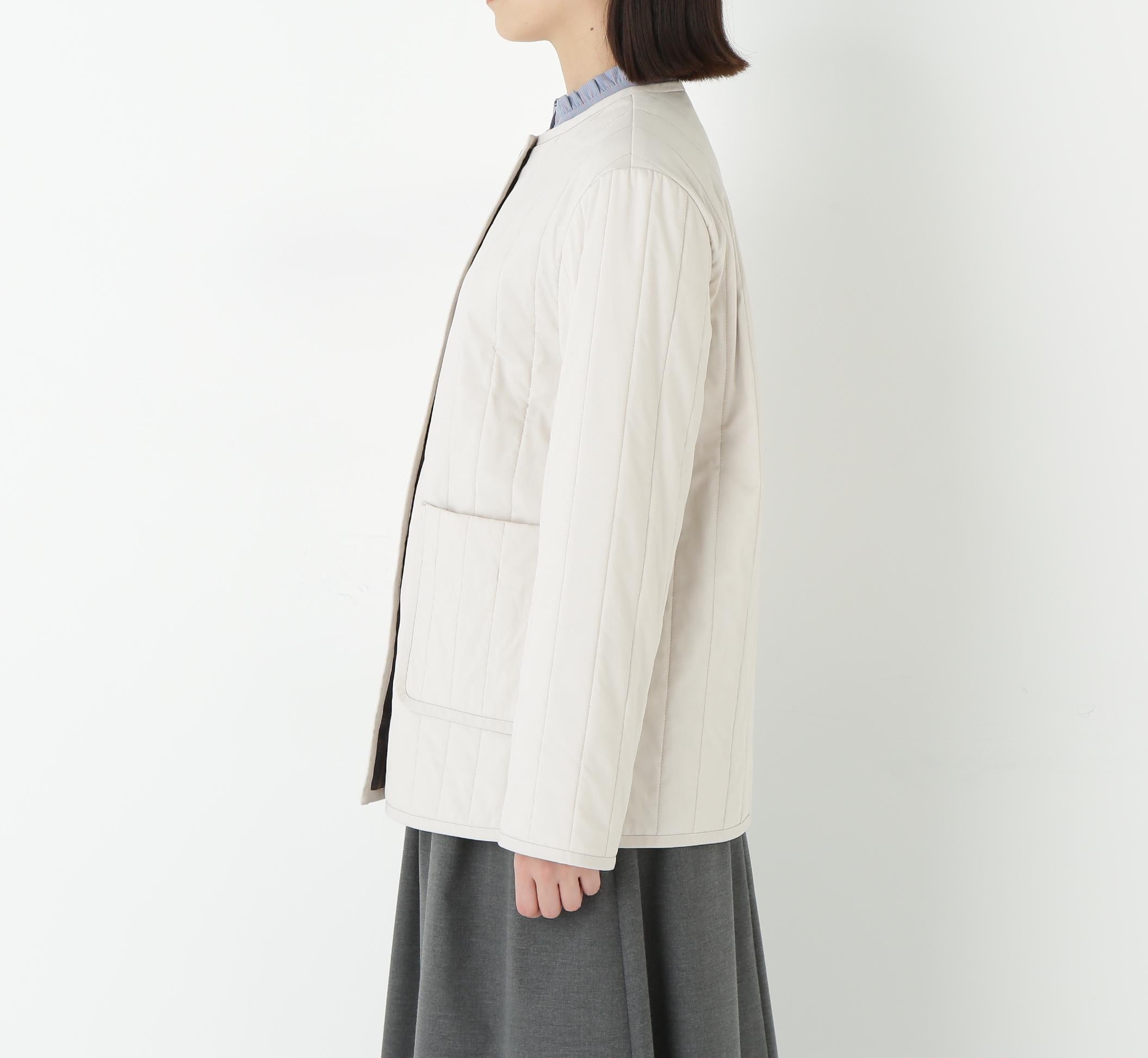 バーティカルキルティングノーカラージャケット ライトベージュ