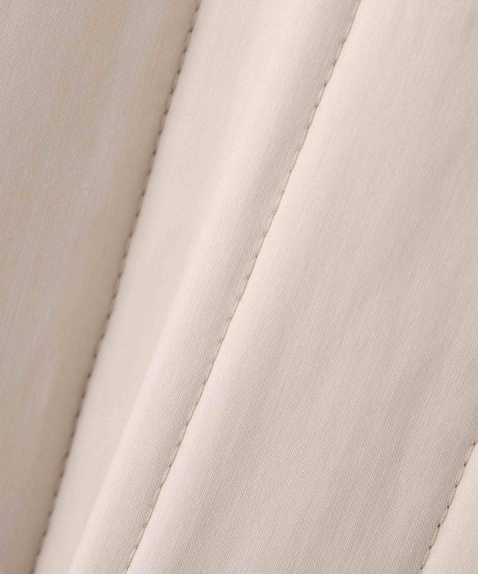 バーティカルキルティングノーカラージャケット ライトベージュ