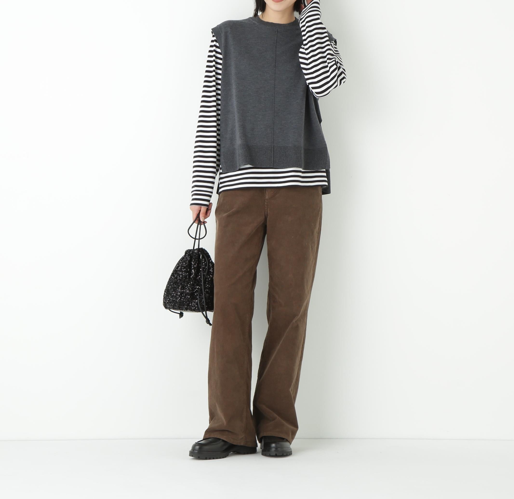 ◆ハーゲージクルーネックニットベスト チャコール1