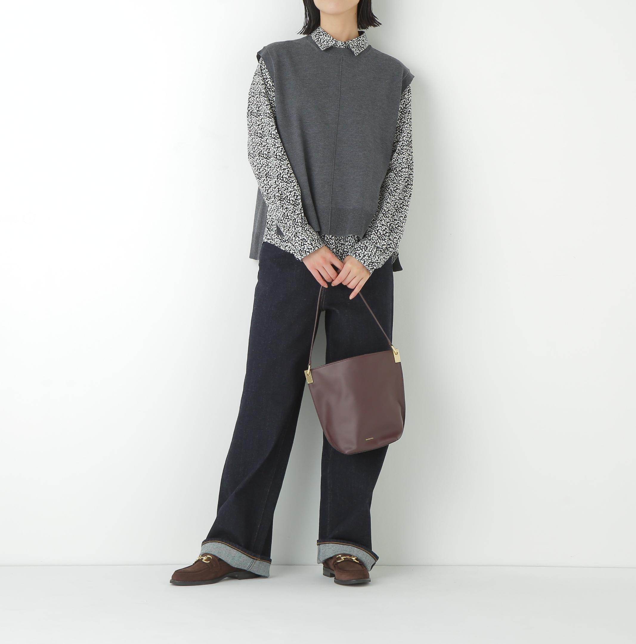 ◆ハーゲージクルーネックニットベスト チャコール1