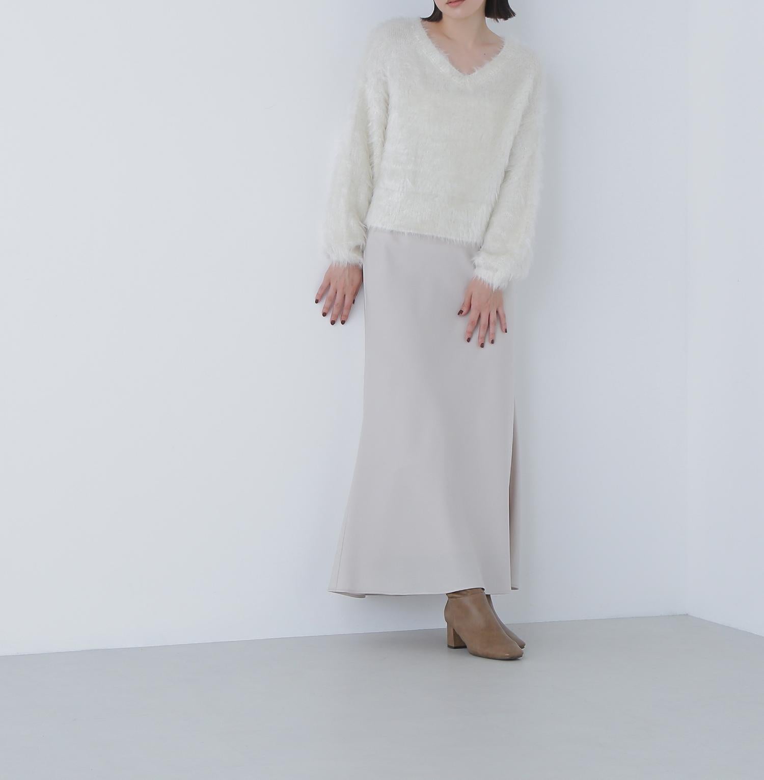 ヘアリーラメニットシリーズ Vネックニット オフ1