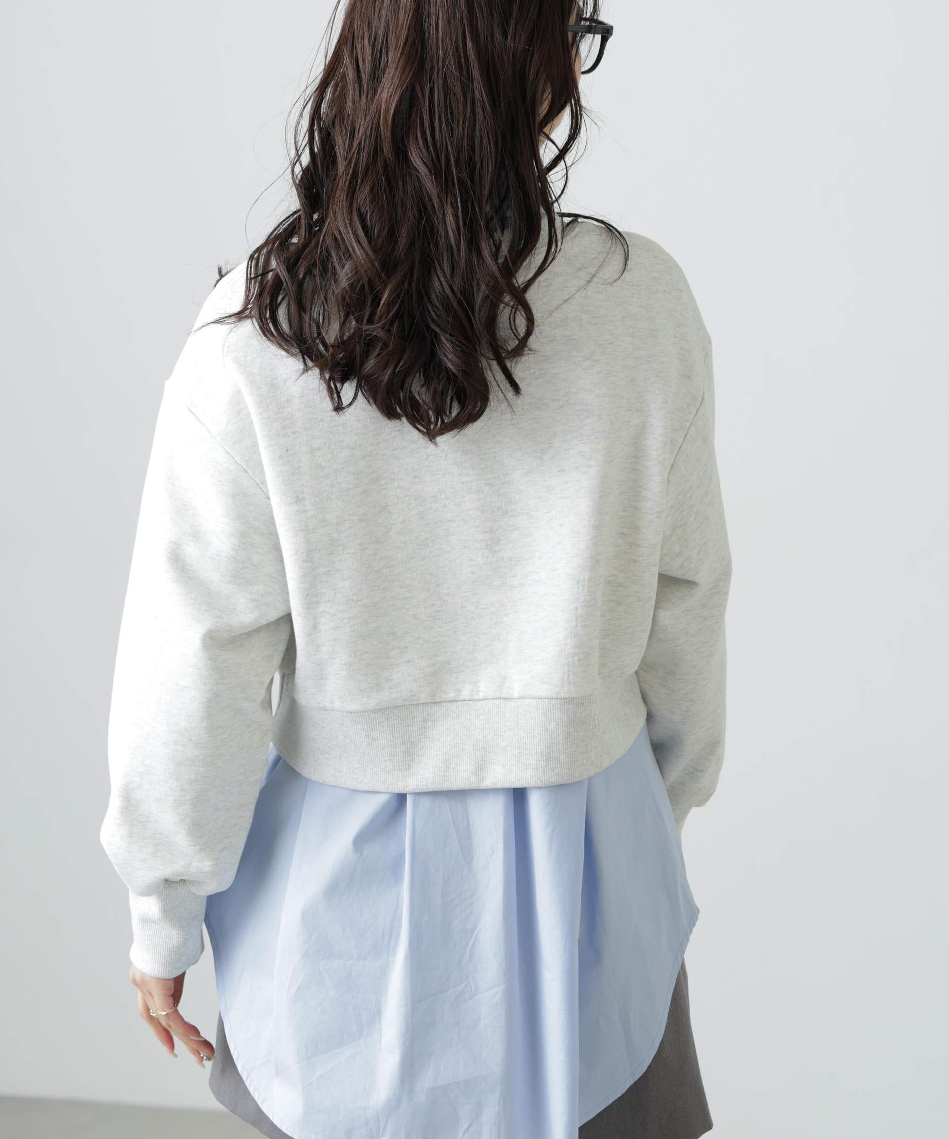 サークルロゴ刺繍ショート丈スウェット オートミール1