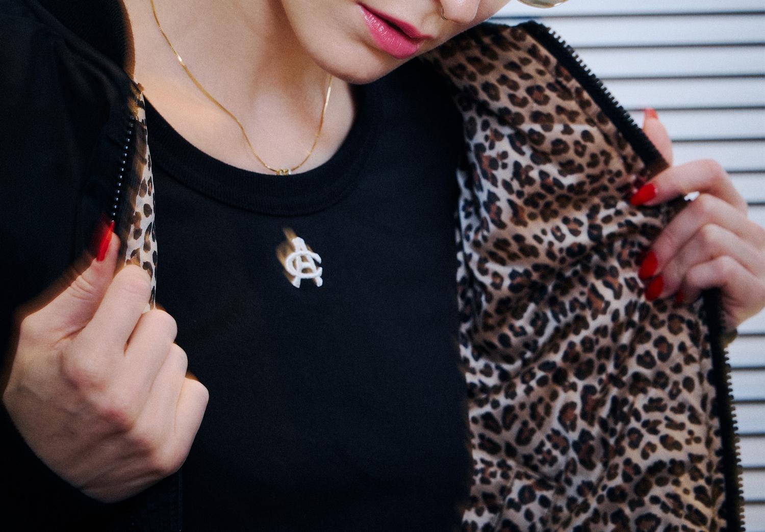 《WOMAN》LEOPARD LOGO MA-1 ブラック