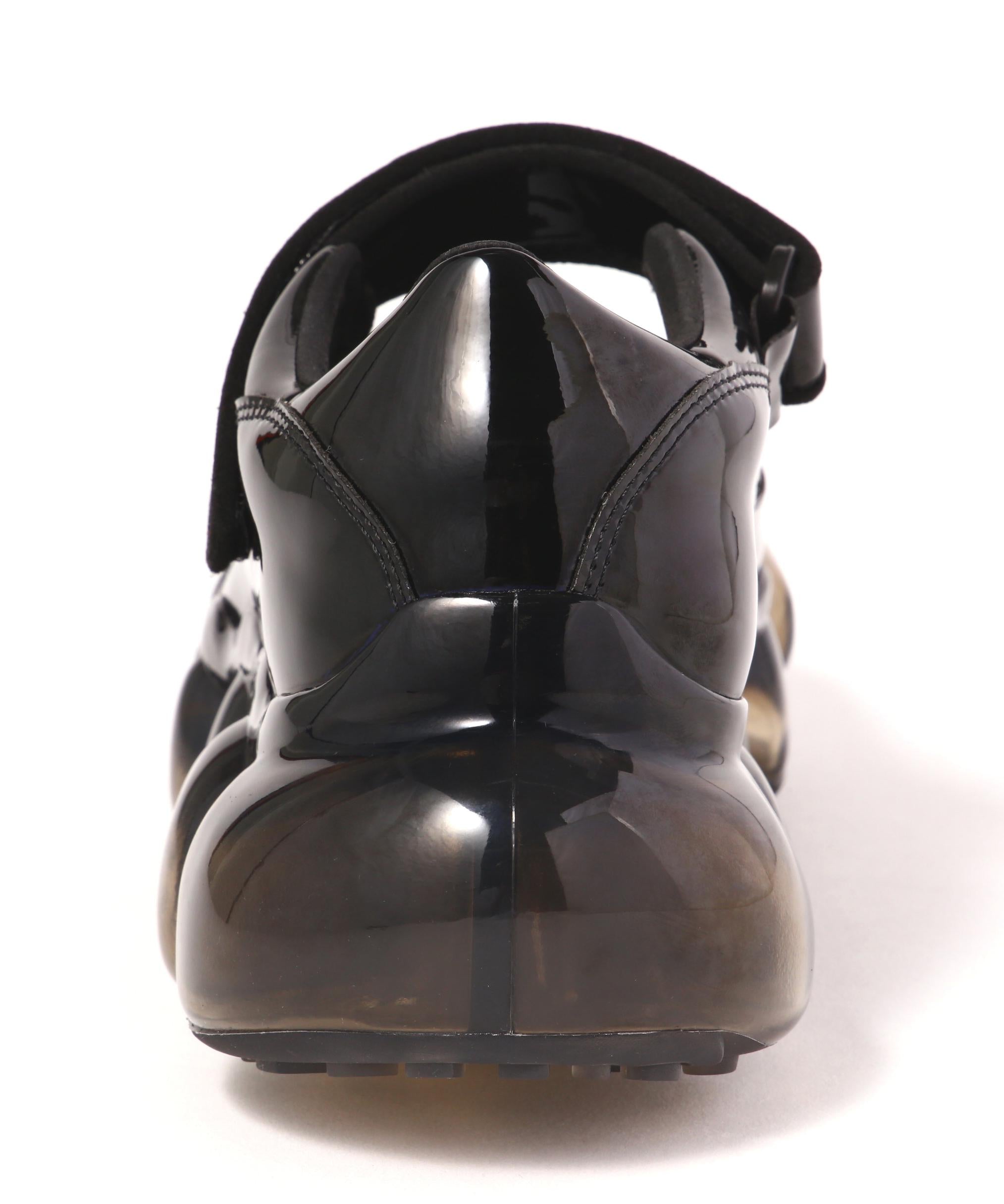 grounds/Jewelry Cocoon