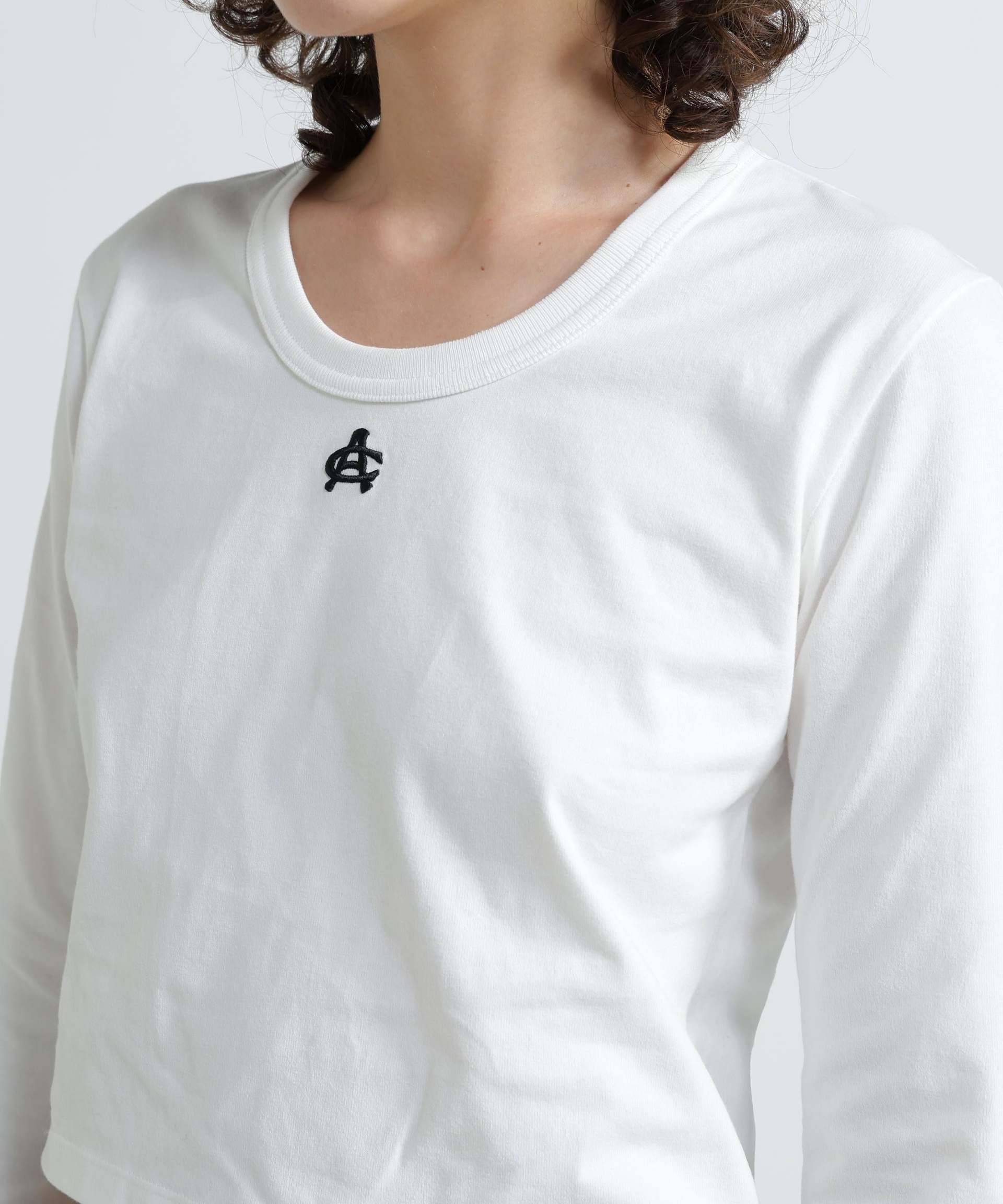 《WOMAN/直営店限定》SHO>T EMR>OIDE>Y LOGO T-SHI>T オフホワイト3