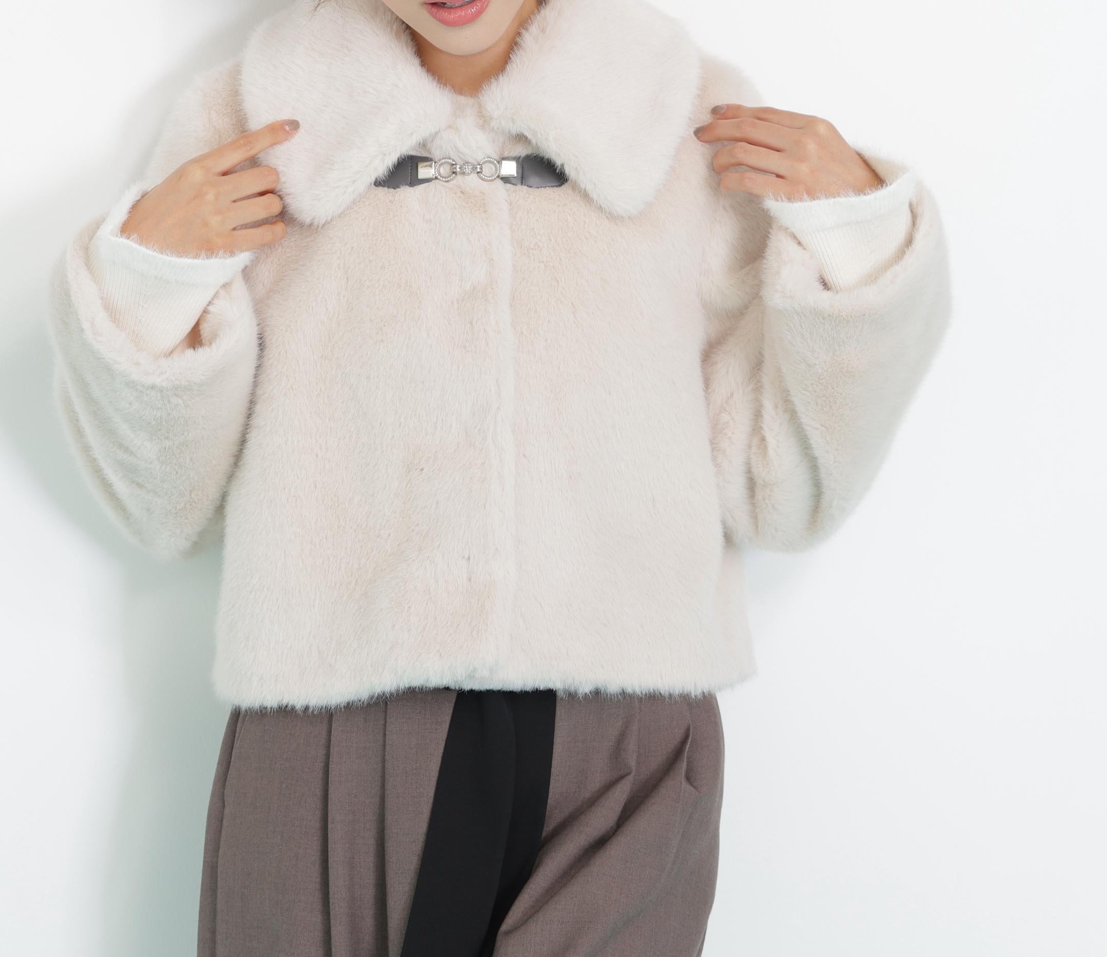 フェイクファーショートジャケット ホワイト