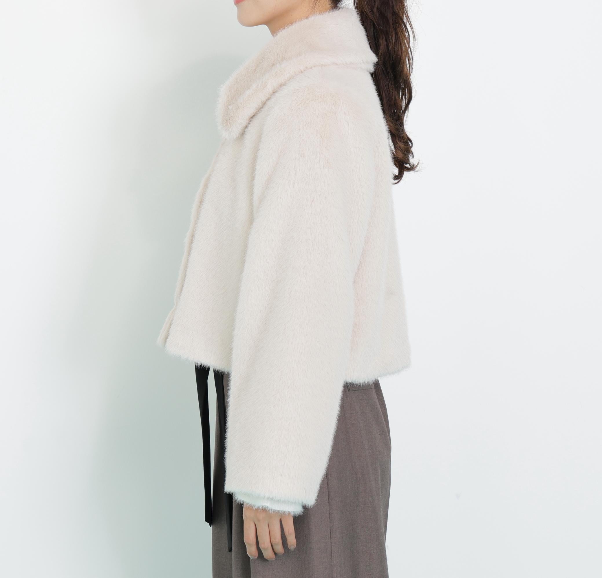 フェイクファーショートジャケット ホワイト