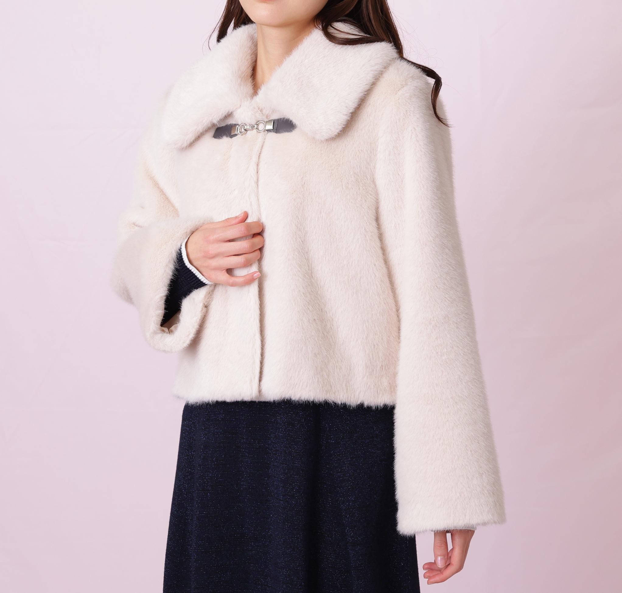 フェイクファーショートジャケット ホワイト