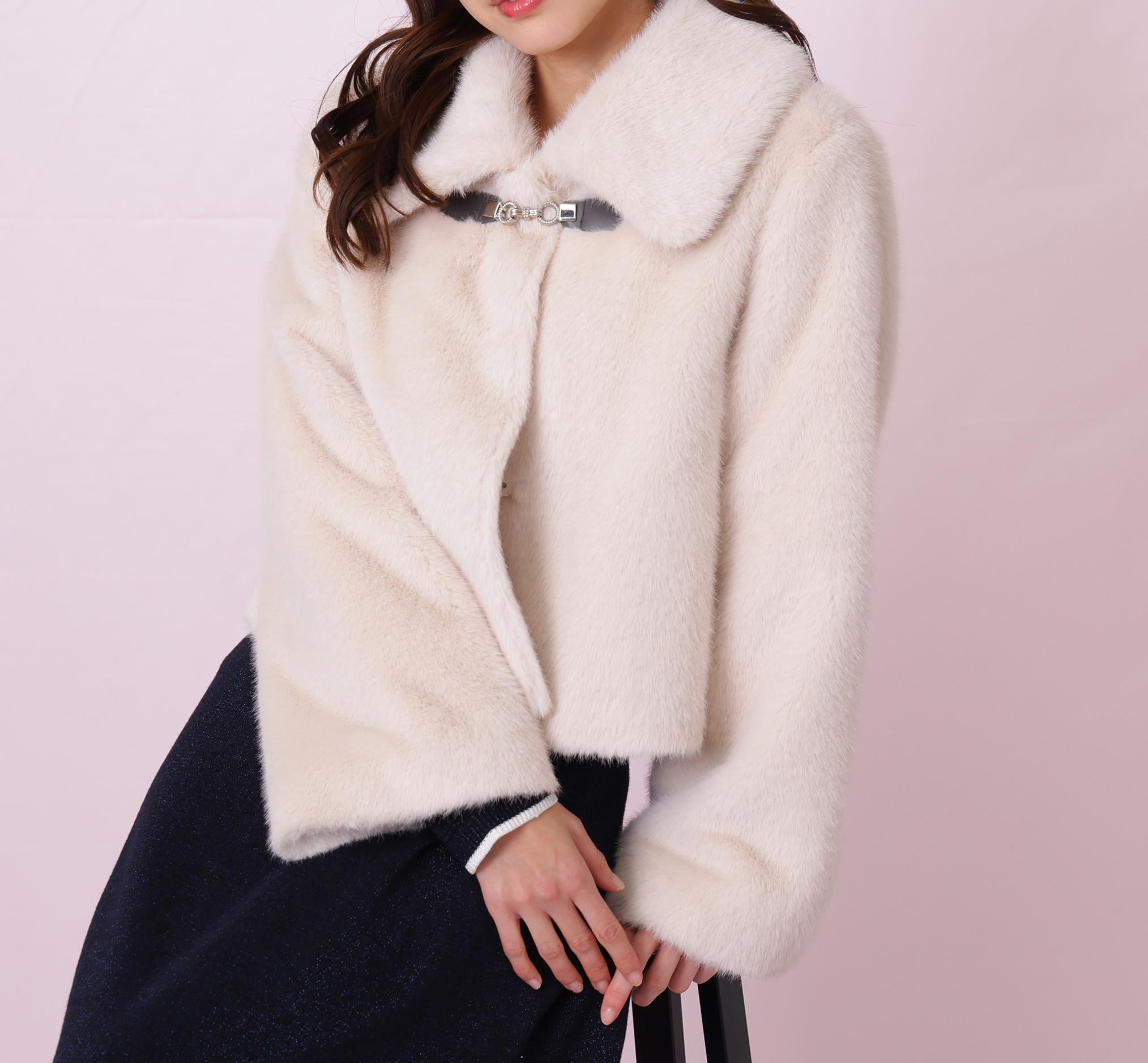 フェイクファーショートジャケット ホワイト