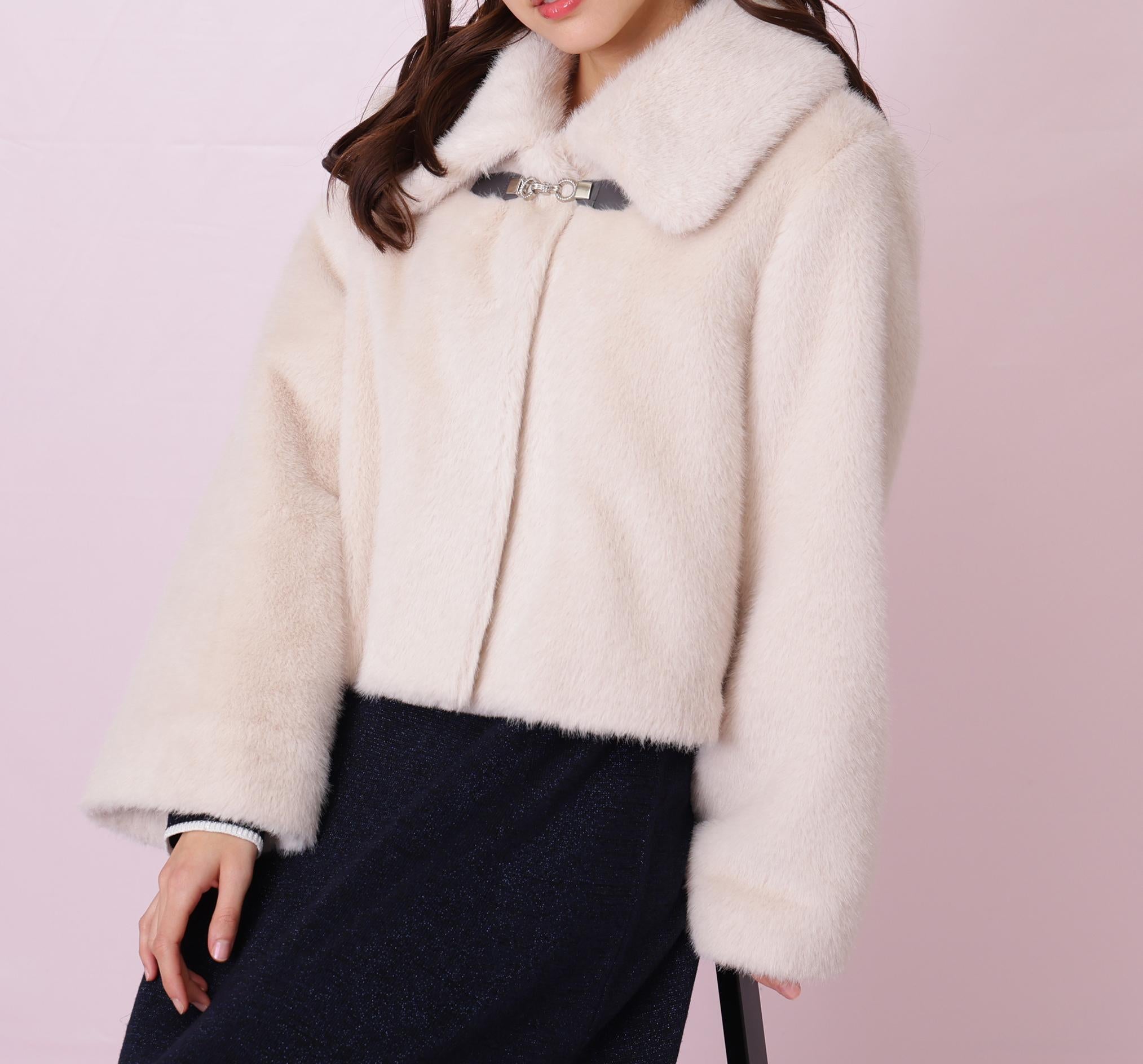 フェイクファーショートジャケット ホワイト