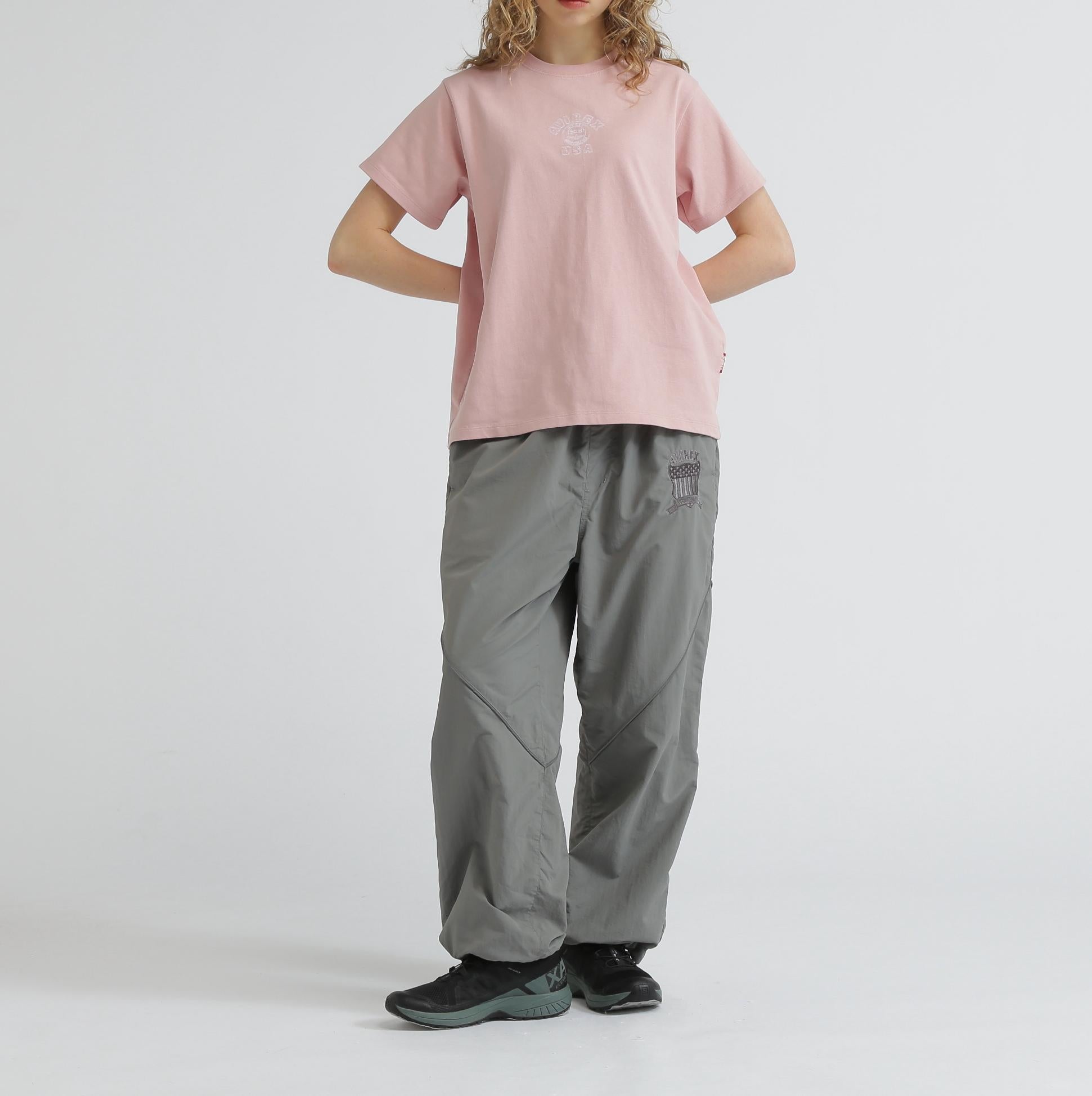 《WER&DEPOT限定》ONE POINT EMR T-SHI>T"VA>SITY LOGO" / ワンポイントロゴ 刺繍 半袖Tシャツ  ピンク