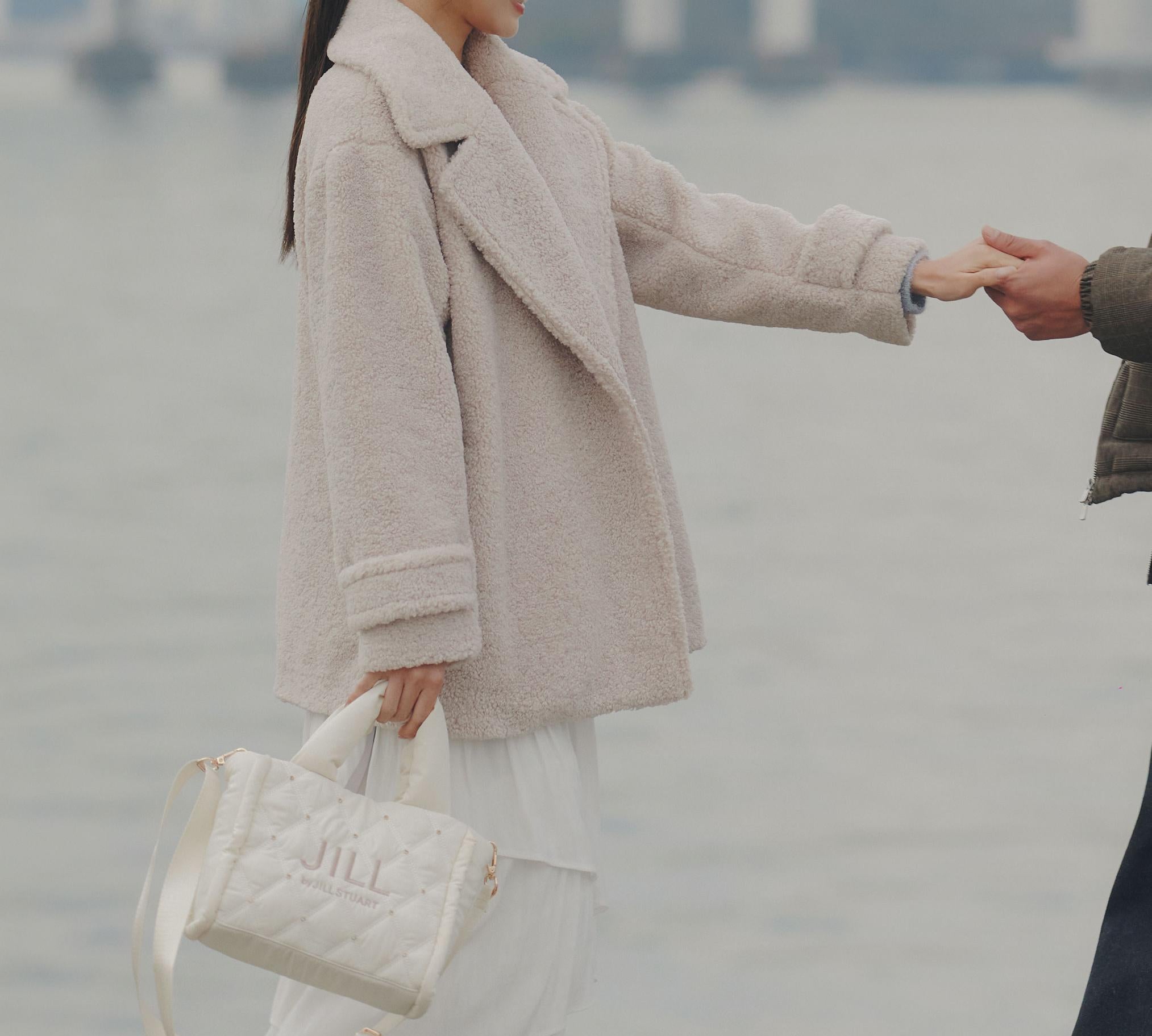 くるくるボアコート ベージュ