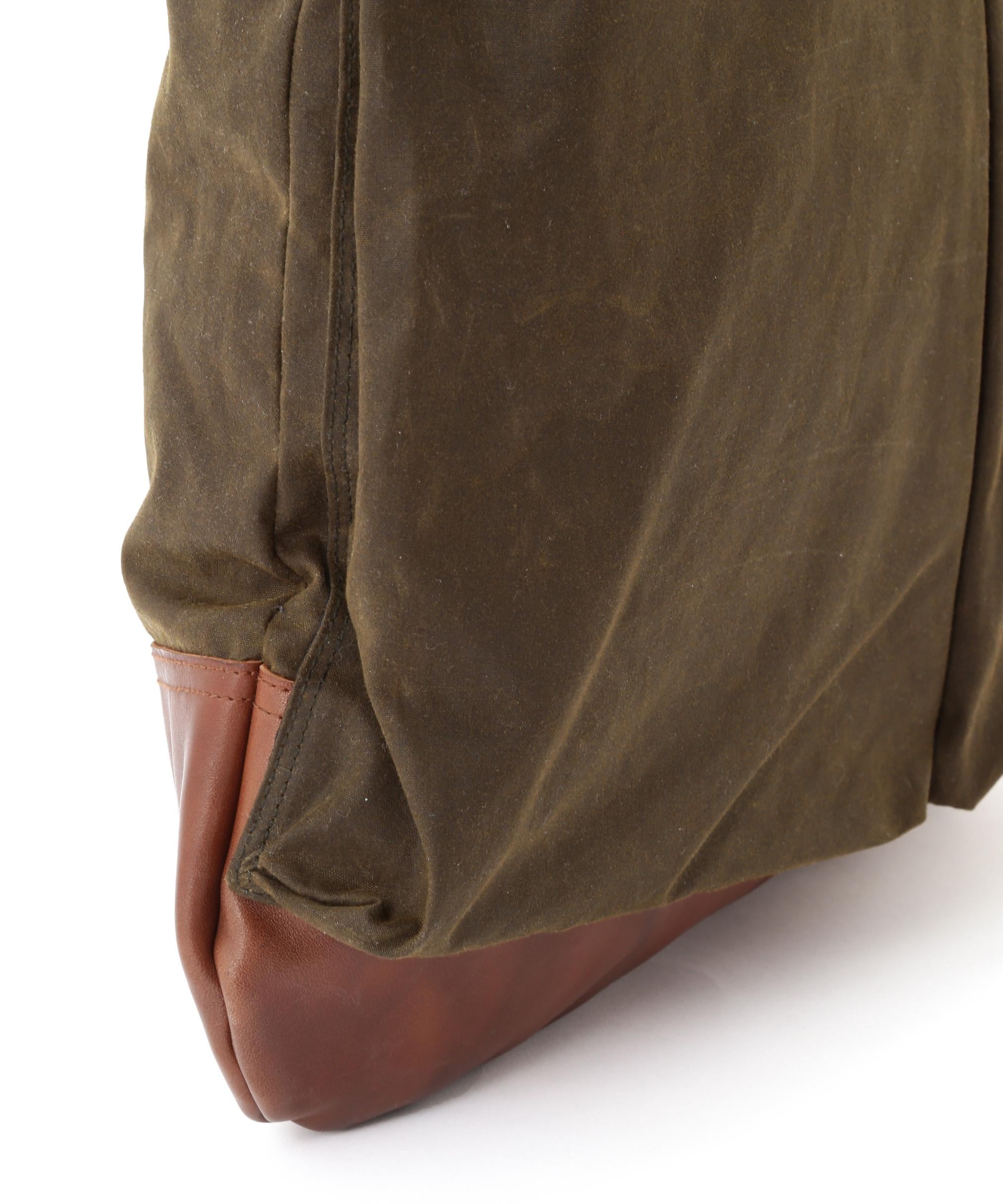 MILITA>Y FAR>IC OILED CLOTH HELMET RAG オリーブ