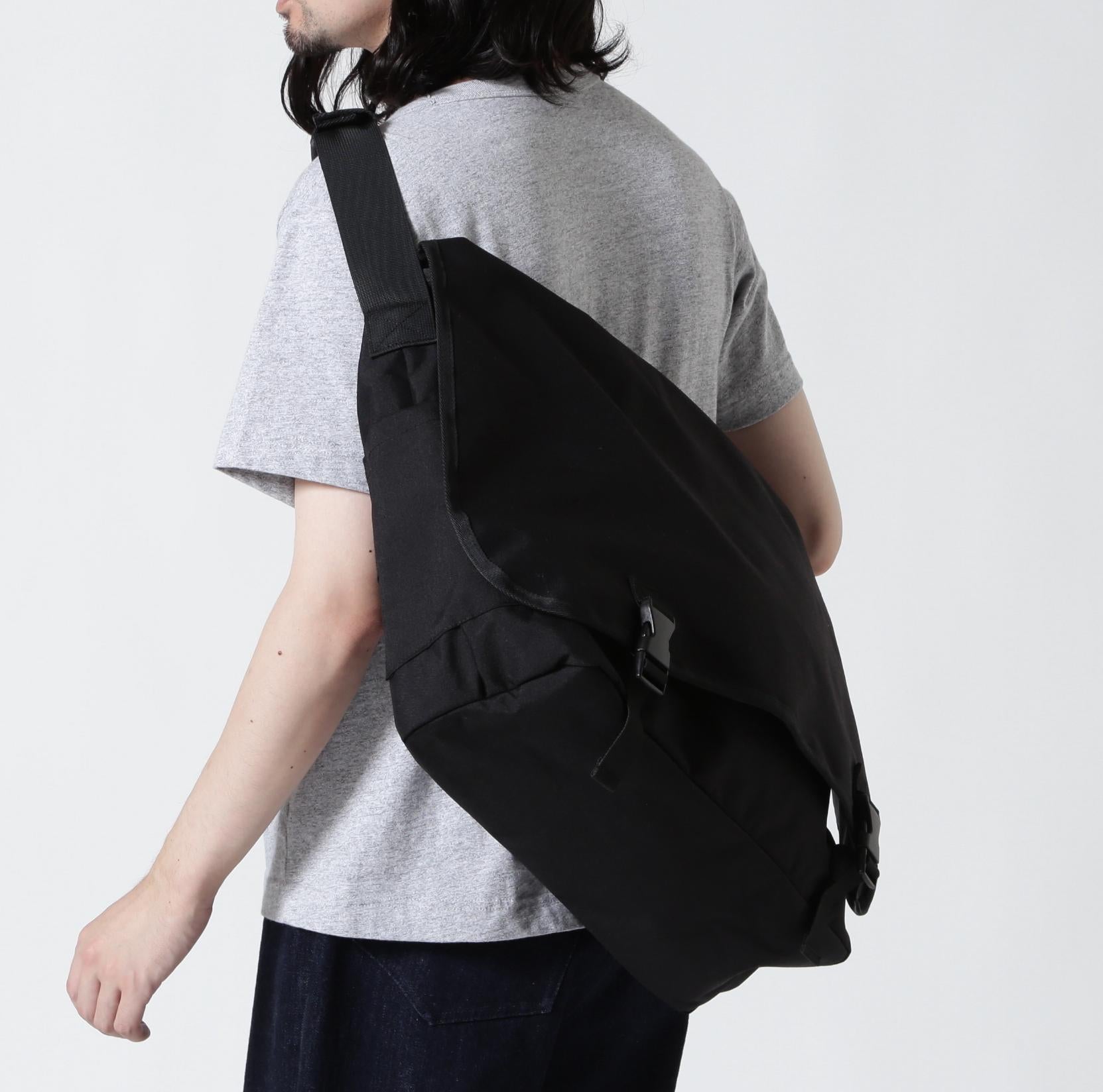 PACKING/パッキング/STANDA>D MESSENGE>/スタンダードメッセンジャーバッグ ブラック