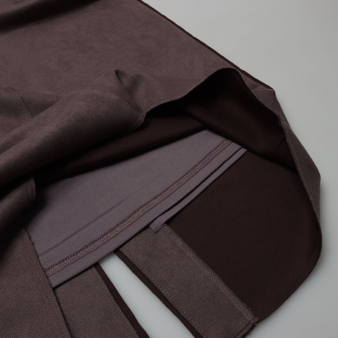 トゥエルブアジェンダ 12Twelve Agenda フェイクスエード両ポケタイトスカート （ピンク） ピンク