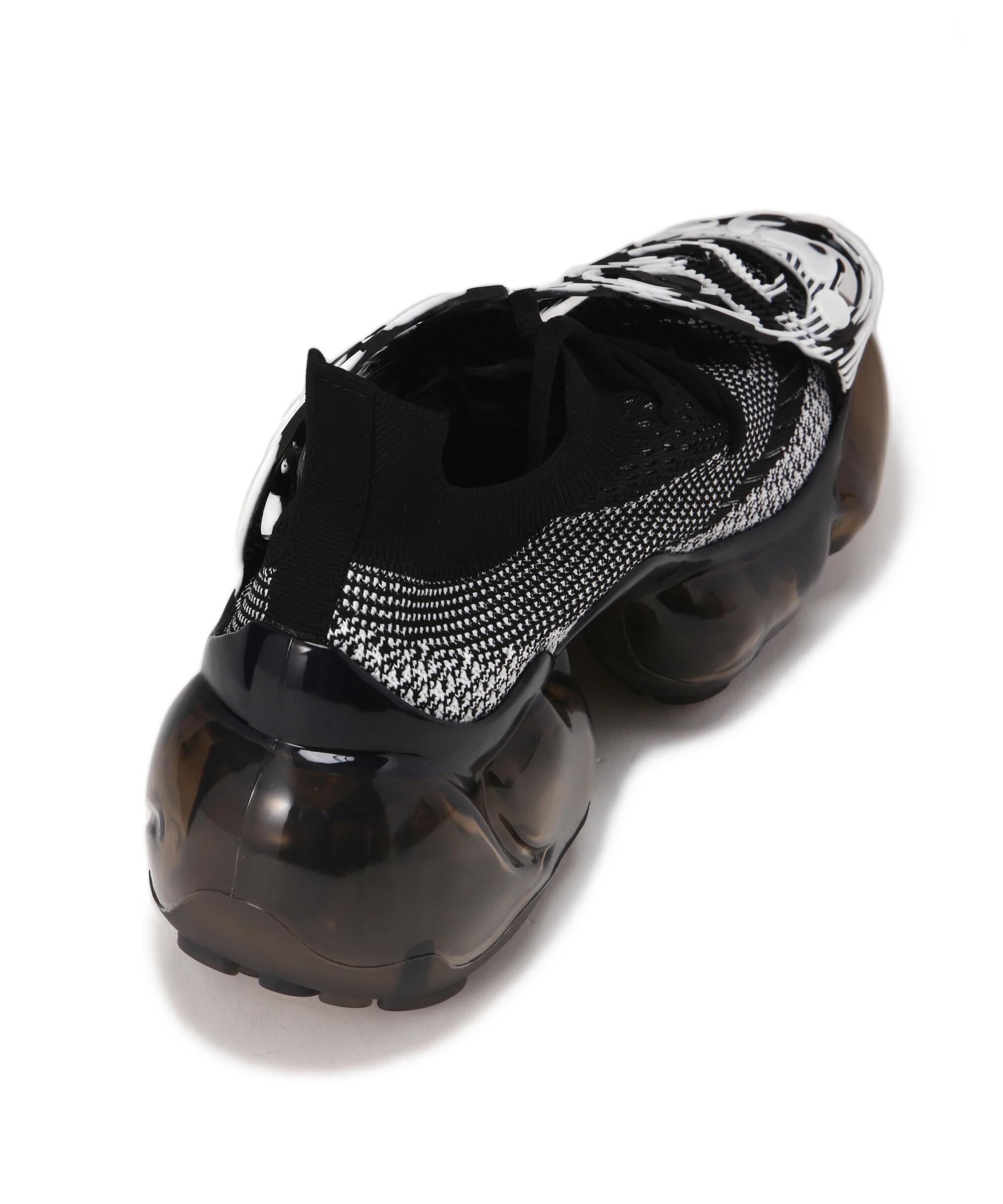 grounds/MOOPIE INVERT BLK